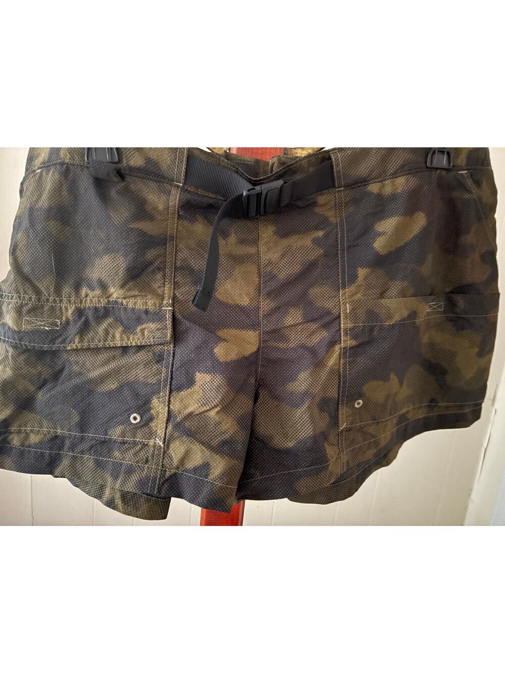Men's Columbia Camo Shorts XXL